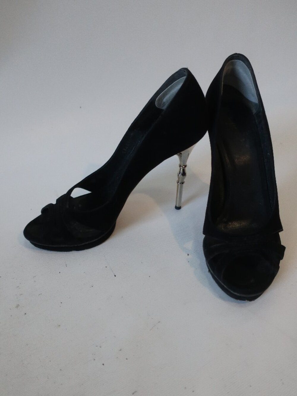 Authentic Womens Gucci Black Suede Vintage Peep Toe Bamboo Pumps Heels 38 US/8